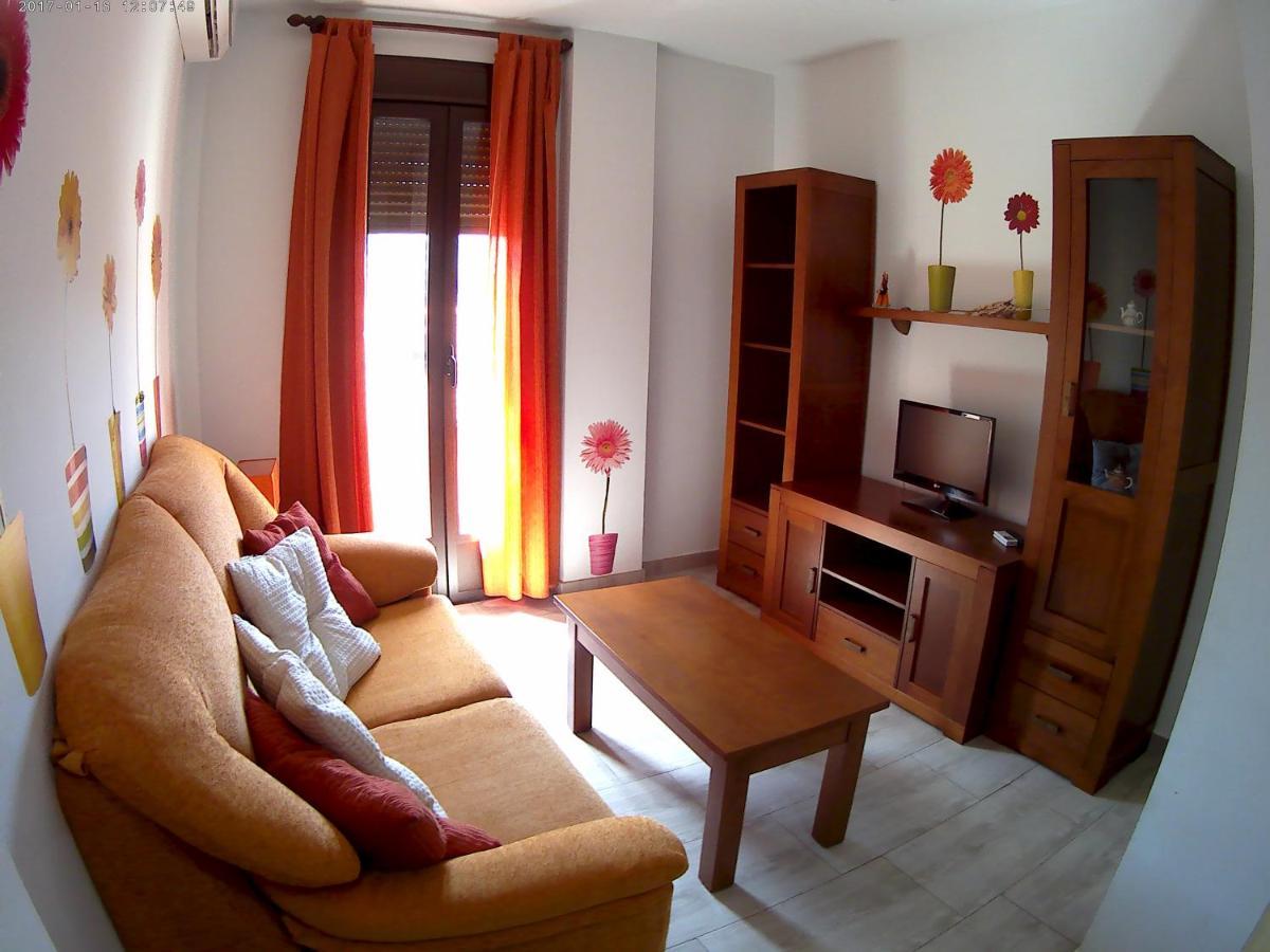 Apartamentos Turisticos Mirayuste Guadalupe  Extérieur photo