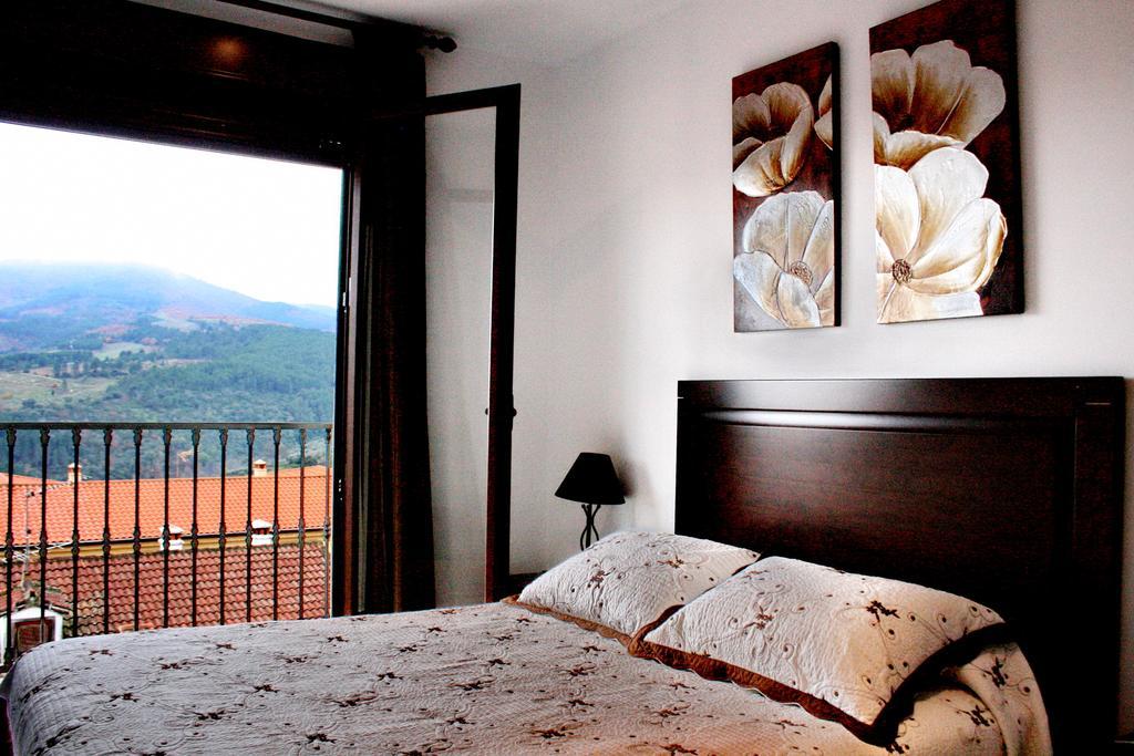 Apartamentos Turisticos Mirayuste Guadalupe  Chambre photo