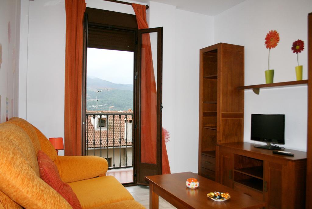 Apartamentos Turisticos Mirayuste Guadalupe  Chambre photo