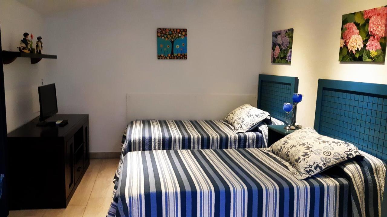 Apartamentos Turisticos Mirayuste Guadalupe  Extérieur photo
