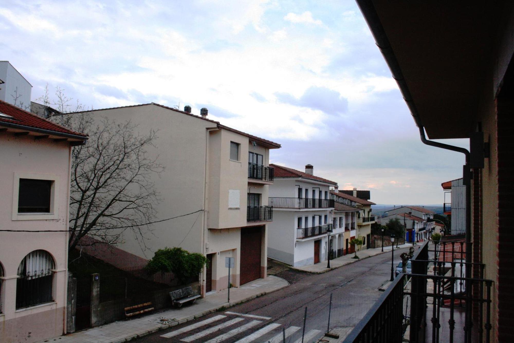 Apartamentos Turisticos Mirayuste Guadalupe  Chambre photo