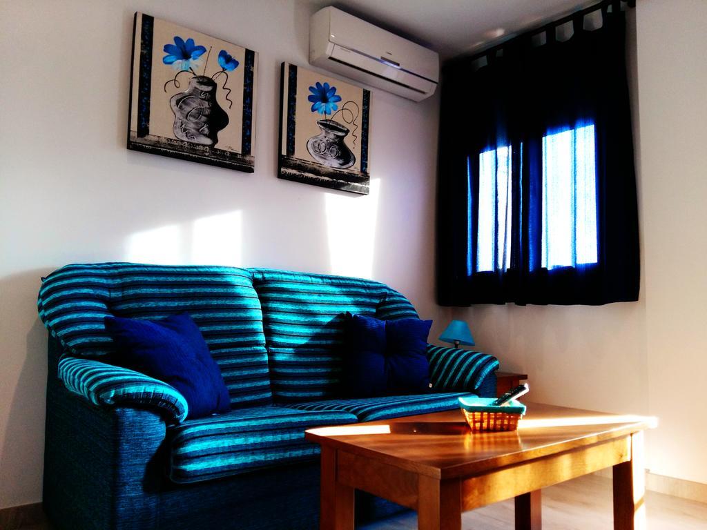 Apartamentos Turisticos Mirayuste Guadalupe  Extérieur photo
