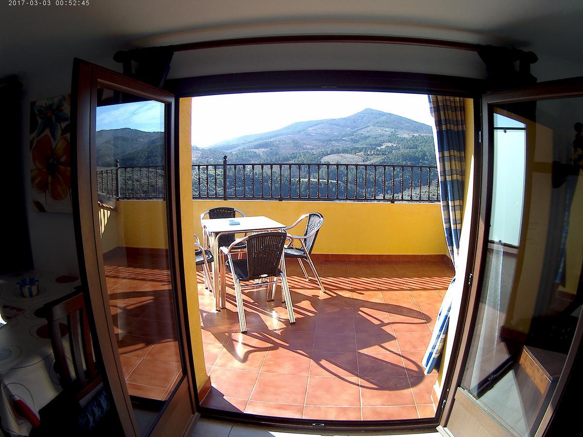 Apartamentos Turisticos Mirayuste Guadalupe  Extérieur photo